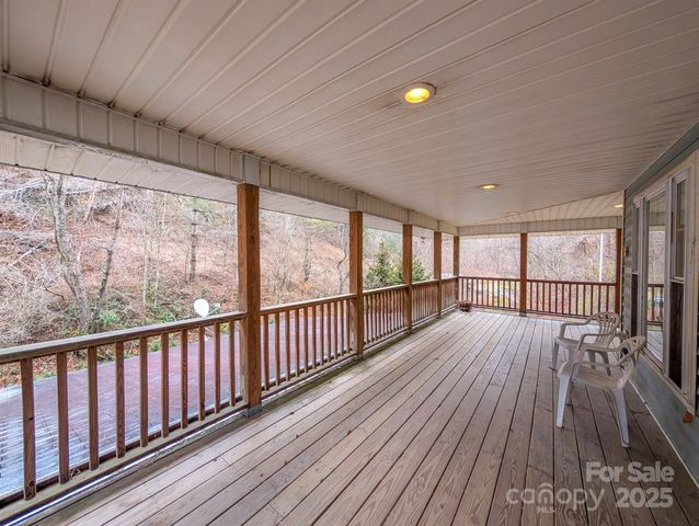 77 Griffith Branch Road, Green Mountain, NC 28740