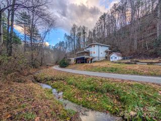 77 Griffith Branch Road, Green Mountain, NC 28740
