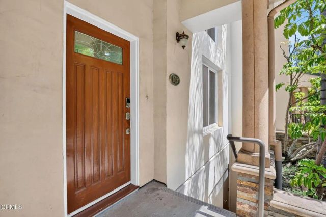 270 E Glenarm Street 105, Pasadena, CA 91106