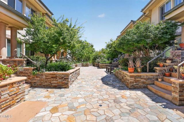 270 E Glenarm Street 105, Pasadena, CA 91106