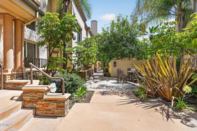 270 E Glenarm Street 105, Pasadena, CA 91106
