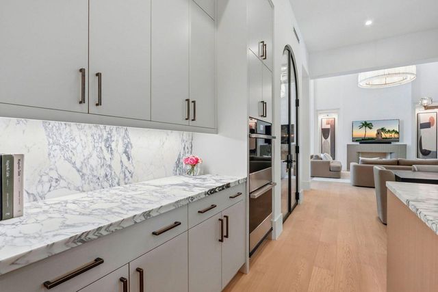232 Linda Lane, West Palm Beach, FL 33405
