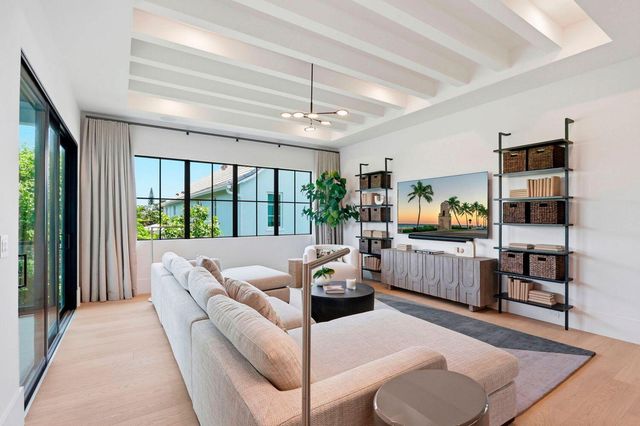 232 Linda Lane, West Palm Beach, FL 33405