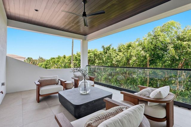 232 Linda Lane, West Palm Beach, FL 33405