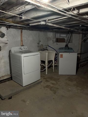 1549 N WANAMAKER ST, Philadelphia, PA 19131