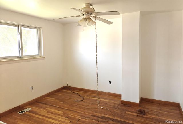 22150 Haig Street, Taylor, MI 48180