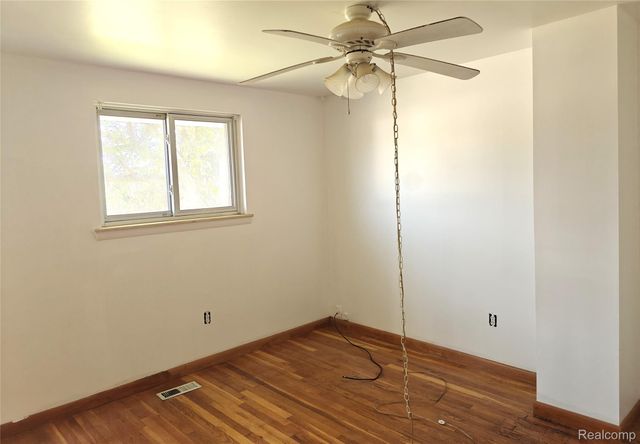 22150 Haig Street, Taylor, MI 48180