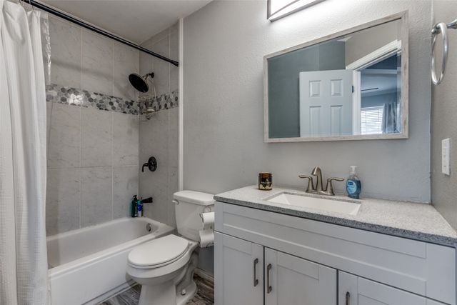 3569 Kayewood Drive, Little Elm, TX 75068