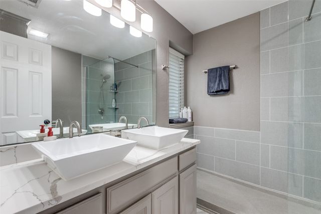 3569 Kayewood Drive, Little Elm, TX 75068