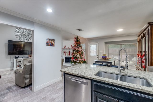 3569 Kayewood Drive, Little Elm, TX 75068