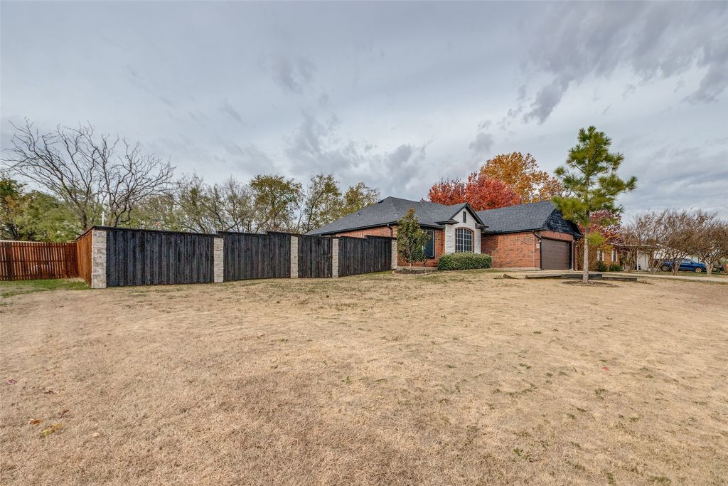 3569 Kayewood Drive, Little Elm, TX 75068