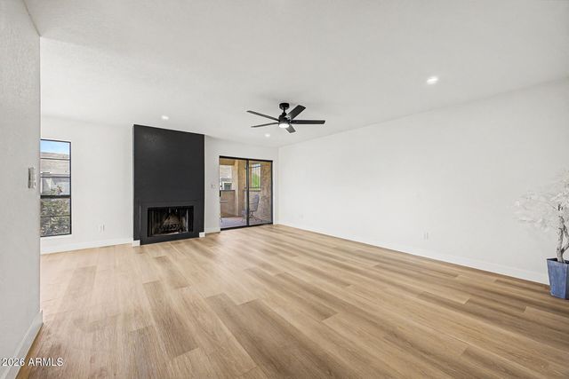 8202 N 21ST Drive B201, Phoenix, AZ 85021