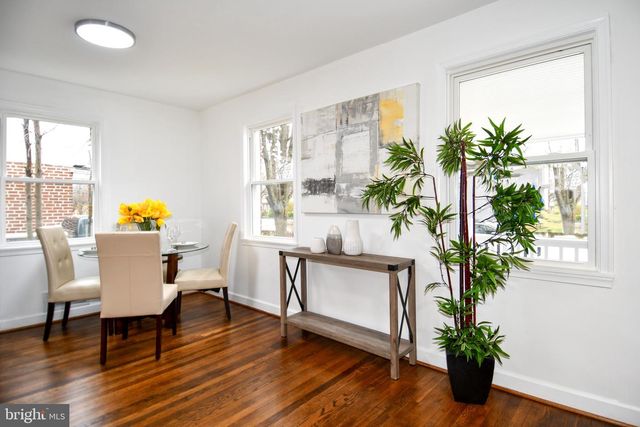 9723 NARRAGANSETT PKWY, College Park, MD 20740