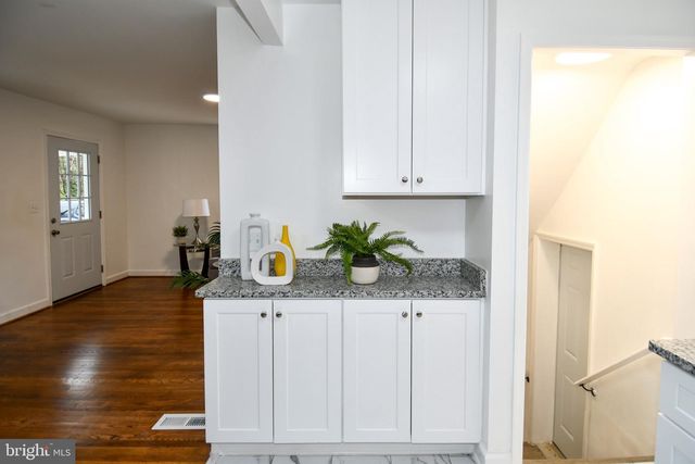 9723 NARRAGANSETT PKWY, College Park, MD 20740