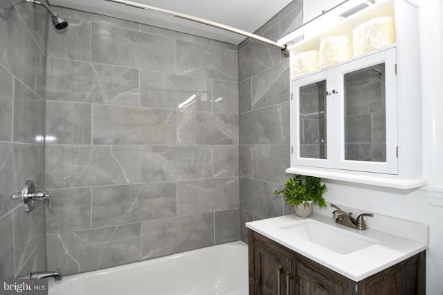 9723 NARRAGANSETT PKWY, College Park, MD 20740