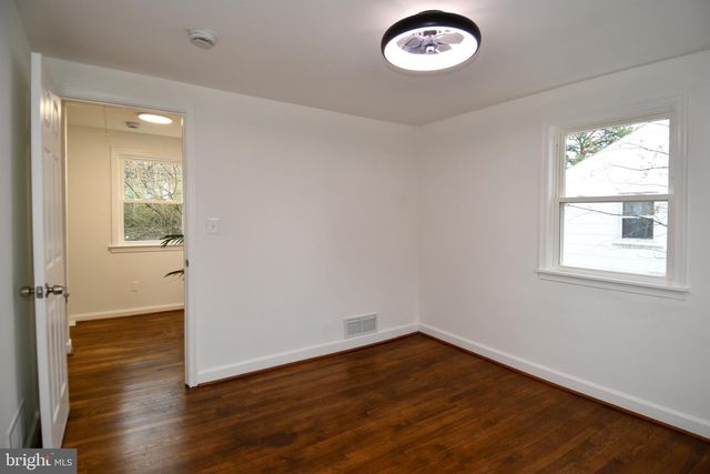 9723 NARRAGANSETT PKWY, College Park, MD 20740