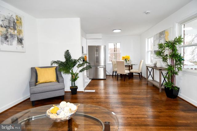 9723 NARRAGANSETT PKWY, College Park, MD 20740