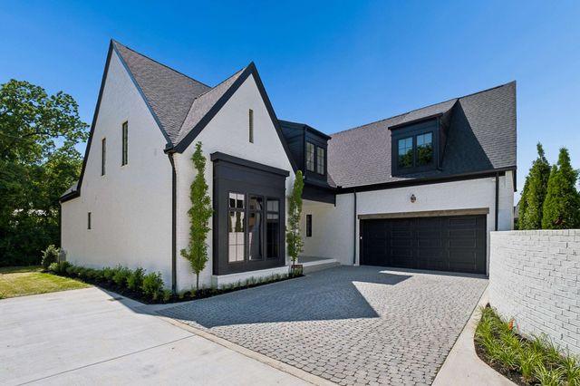 5448B Franklin Pike Cir, Brentwood, TN 37027