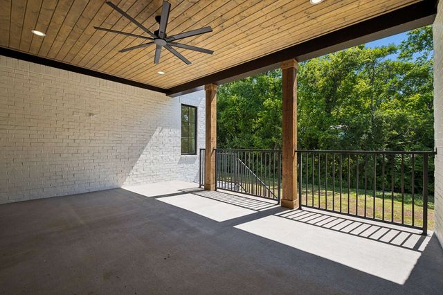 5448B Franklin Pike Cir, Brentwood, TN 37027