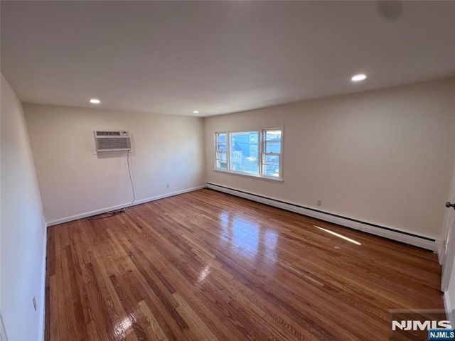 674 10th Street, Lyndhurst, NJ 07071