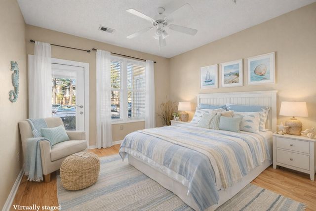 2111 Chatelain Way, Mount Pleasant, SC 29464