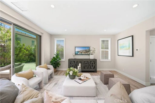 116 Tritone, Irvine, CA 92602