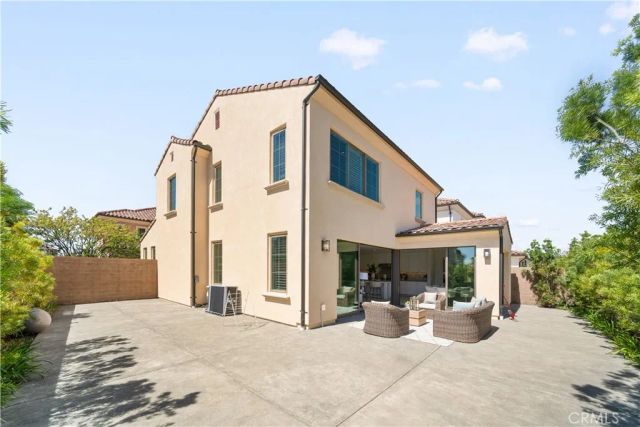 116 Tritone, Irvine, CA 92602