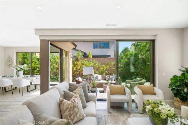 116 Tritone, Irvine, CA 92602