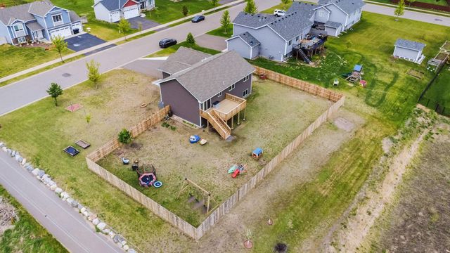 8522 Ebersole Avenue NE, Monticello, MN 55362
