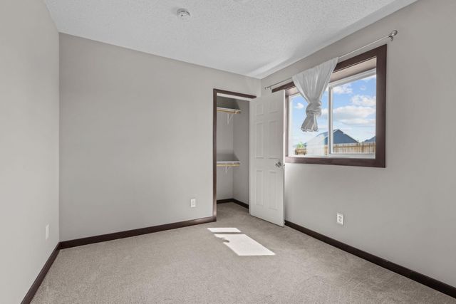 8522 Ebersole Avenue NE, Monticello, MN 55362