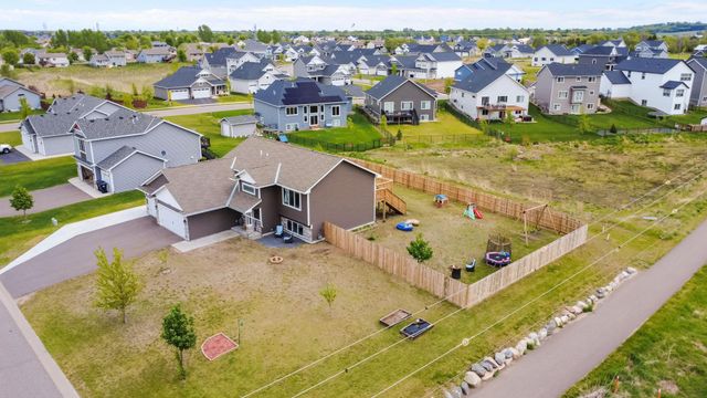8522 Ebersole Avenue NE, Monticello, MN 55362