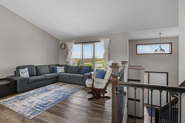 8522 Ebersole Avenue NE, Monticello, MN 55362