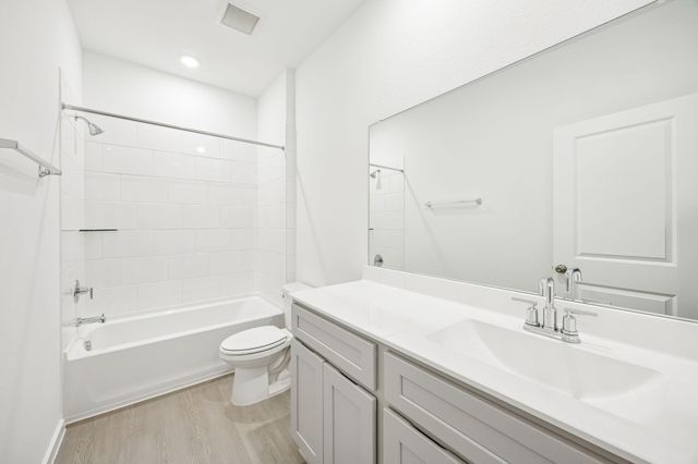 17202 Boulder Beach Drive, Crosby, TX 77532