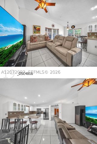 19573 NW 82nd Pl, Hialeah, FL 33015