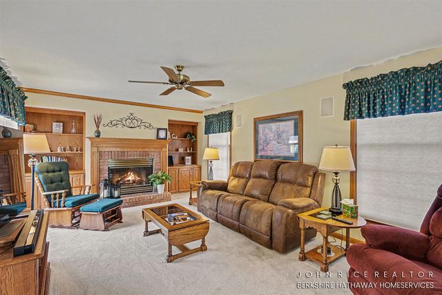 2276 Old Dominion Court, Kentwood, MI 49508