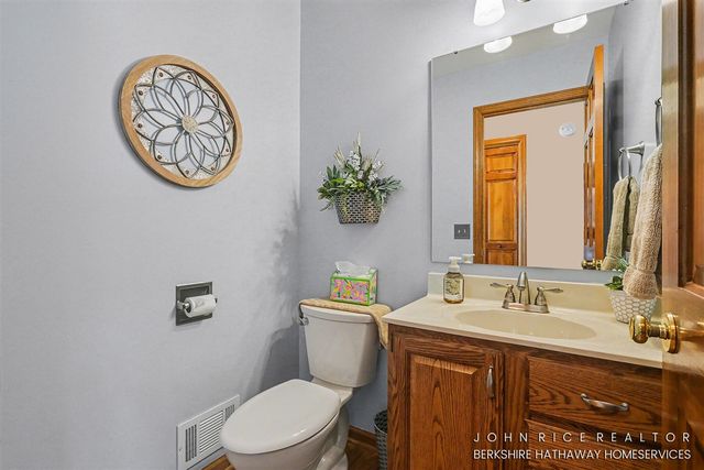 2276 Old Dominion Court, Kentwood, MI 49508