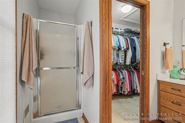 2276 Old Dominion Court, Kentwood, MI 49508