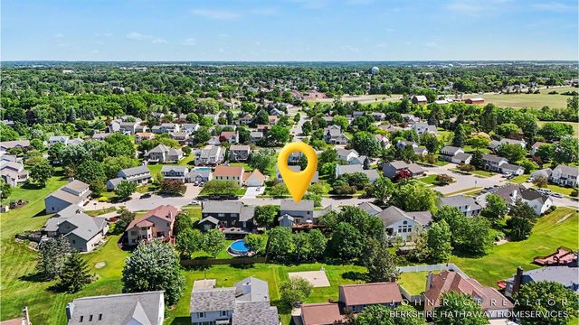 2276 Old Dominion Court, Kentwood, MI 49508