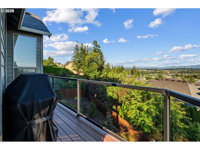 12481 Se VERLIE St, Happy Valley, OR 97086