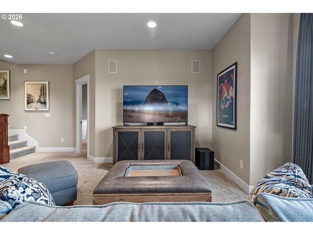 12481 Se VERLIE St, Happy Valley, OR 97086