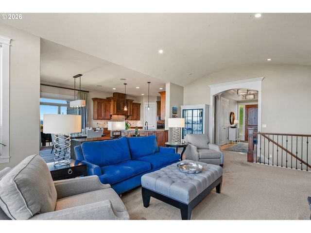 12481 Se VERLIE St, Happy Valley, OR 97086