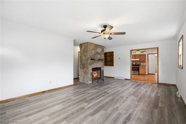 33749 Kenilworth Road, Eastlake, OH 44095