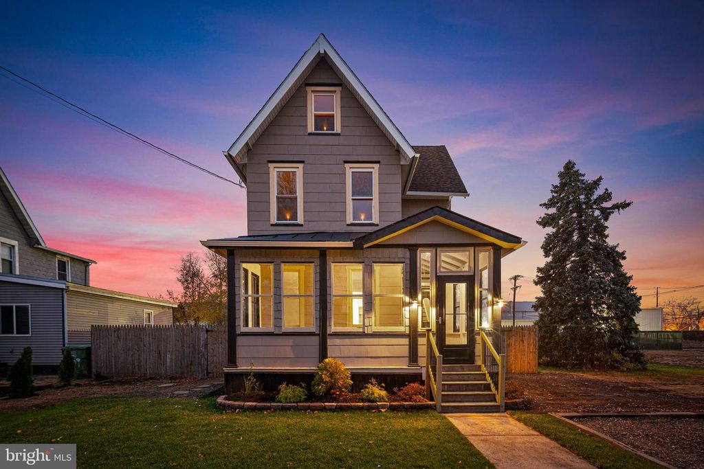 607 NEW JERSEY AVE, Palmyra, NJ 08065