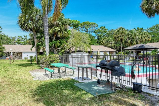 3545 LONGMEADOW 23, Sarasota, FL 34235