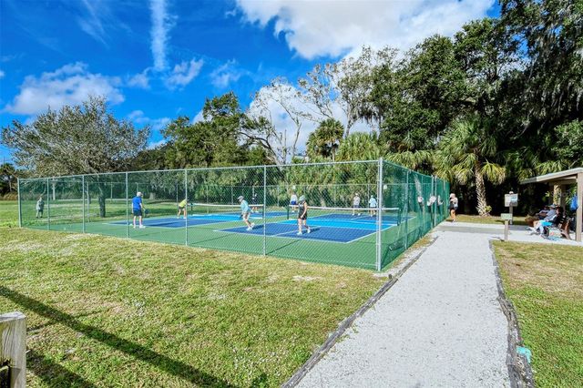 3545 LONGMEADOW 23, Sarasota, FL 34235