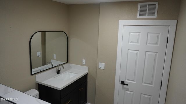 1044 E Whitton Avenue back, Phoenix, AZ 85014