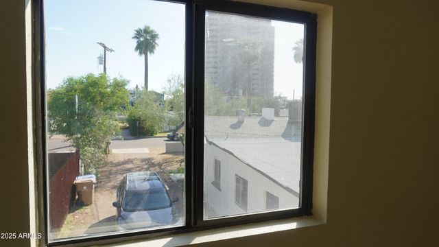 1044 E Whitton Avenue back, Phoenix, AZ 85014