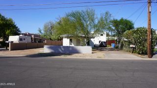 1044 E Whitton Avenue back, Phoenix, AZ 85014
