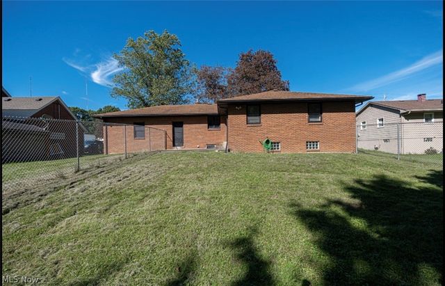 3525 Shirley Road, Youngstown, OH 44502