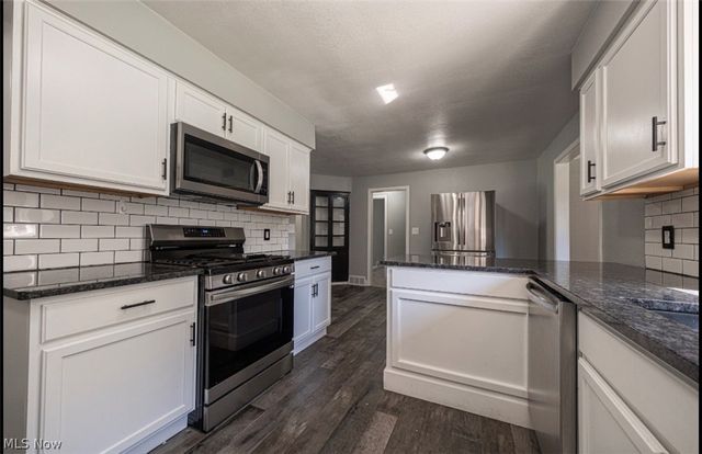 3525 Shirley Road, Youngstown, OH 44502